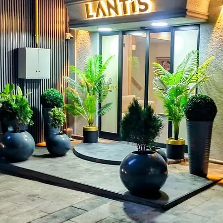 Hotel Lantis *