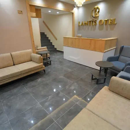 Hotel Lantis *