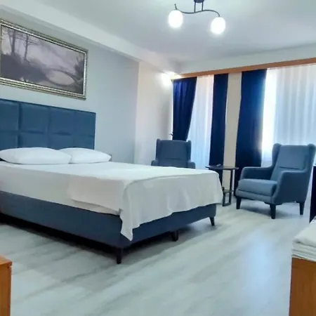 Hotel Lantis *