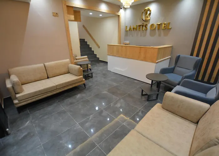 Hotel Lantis *